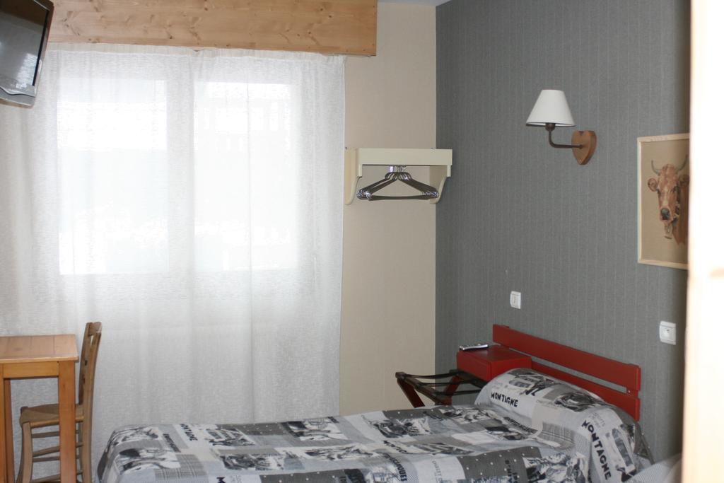 Accueil Savoyard Hotel Mieussy Room photo